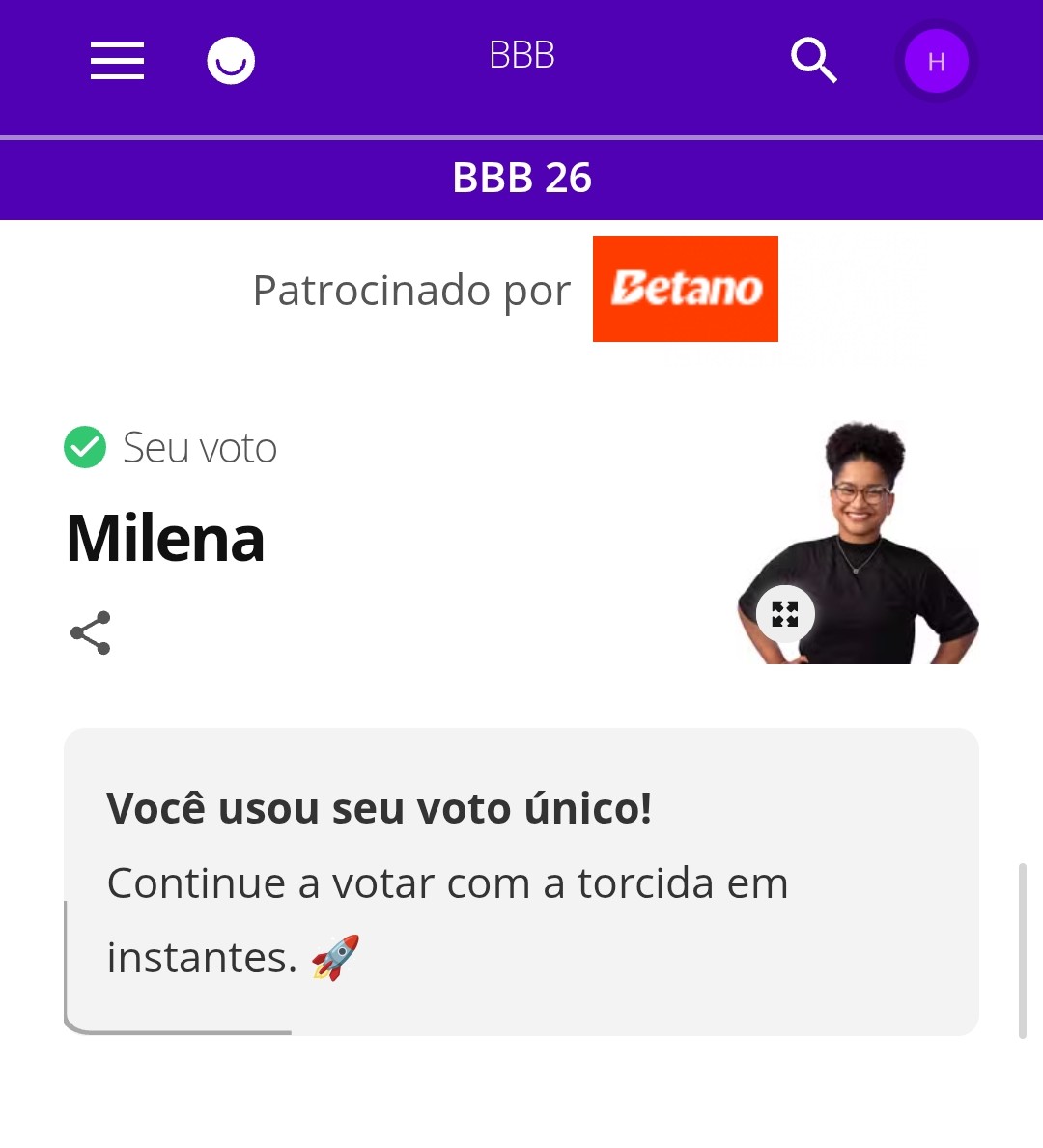 MissBono's tweet photo. @letspfcw A torcida na minha casa é fora Milena e Ana Paula campeã! A torcida da @anapaularenault  deveria fazer o mesmo. https://t.co/C8D3pv6SlH