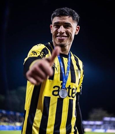 _MundoCarbonero's tweet image. ⬛🟨🚨Guzmán Rodríguez se encuentra en proceso de rehabilitación de una lesión, el @RedBullBraga 🇧🇷, Guzmán Rodríguez hablo de su deseo de volver a @OficialCAP en cualquier momento, su prioridad es recuperar la operación de rodilla y volver a las canchas en la Serie A de #Brasil.