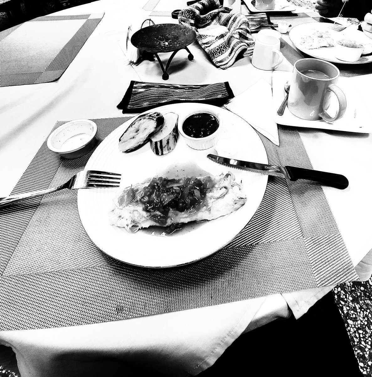 Nocaarz's tweet photo. So it's been 3 months. In my journey it's around 70 days but obviously I skipped some.
Its been 91 days in total.

This is my last Central American breakfast.

Tomorrow we have a flight (actually 3 flights) back to Europe.

Within next few days I will summarise what I liked in each country and what I did not

Stay safe!
