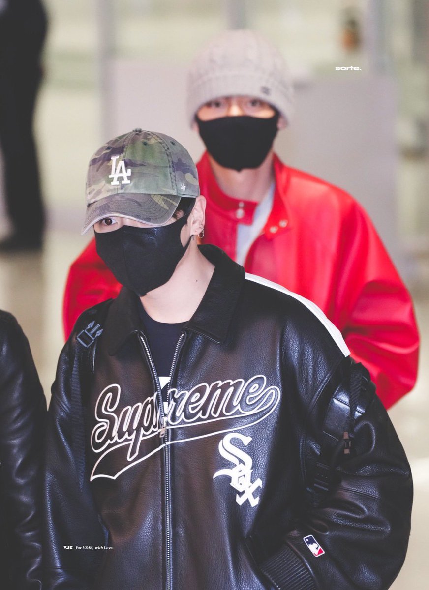 テテとジョングクが今日も
笑顔で1日を過ごせますように✨　　

大好きな2人が
幸せでありますように‥

WE LOVE YOU TAEHYUNG 
WE LOVE YOU JUNGKOOK