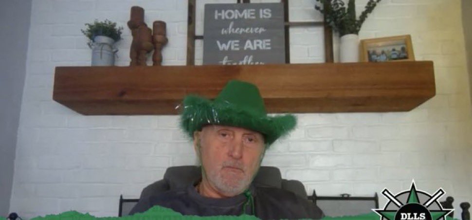 x - S 🌟 tweet media