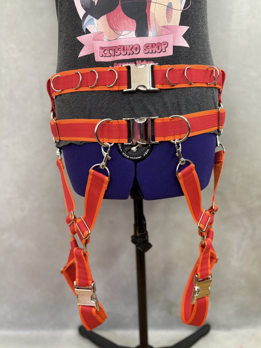 kitsukoShopFR's tweet photo. Custom order completed!
A fully bespoke harness with adjusted waist and leg straps, a tail‑holding attachment, and several D‑rings to clip on plenty of accessories.
A huge thank‑you to @Drakaine_Solas for this amazing project 👌🏻✨

#furryharness #handmade #harness https://t.co/93UmDE7dIK