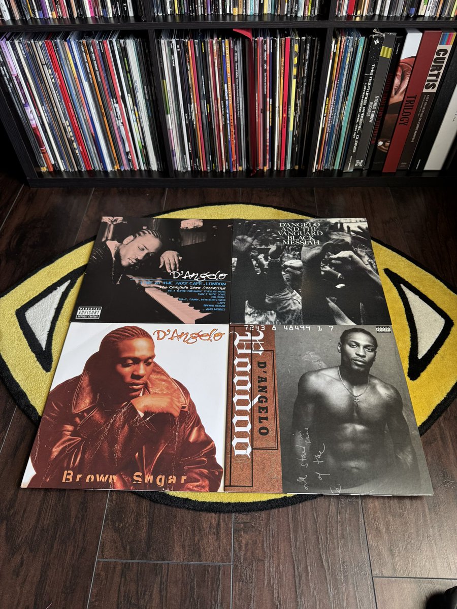 iLLADELL tweet media