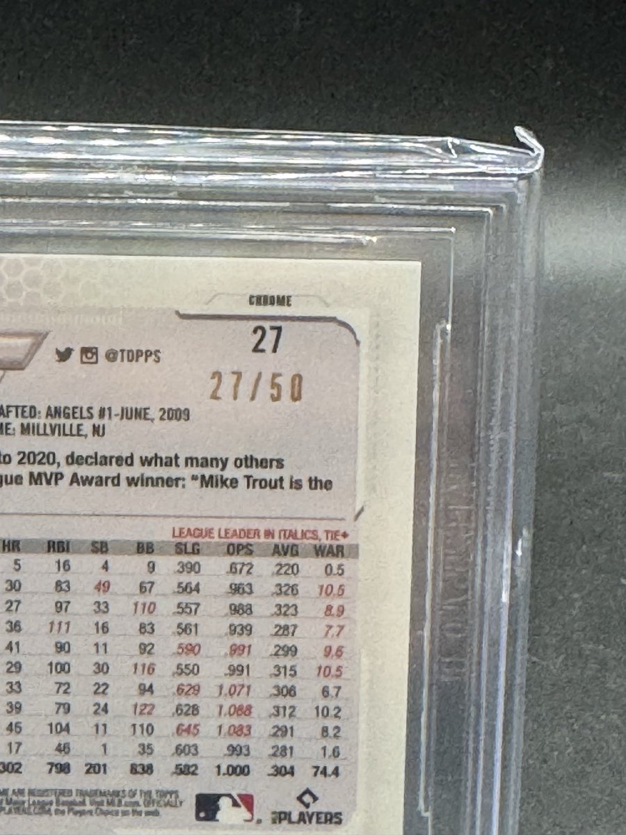 ALCARDKING's tweet photo. 2021 Topps Chrome variation Gold Mike Trout Jersey numbered 27/50 $750 https://t.co/yQBRkFivkx