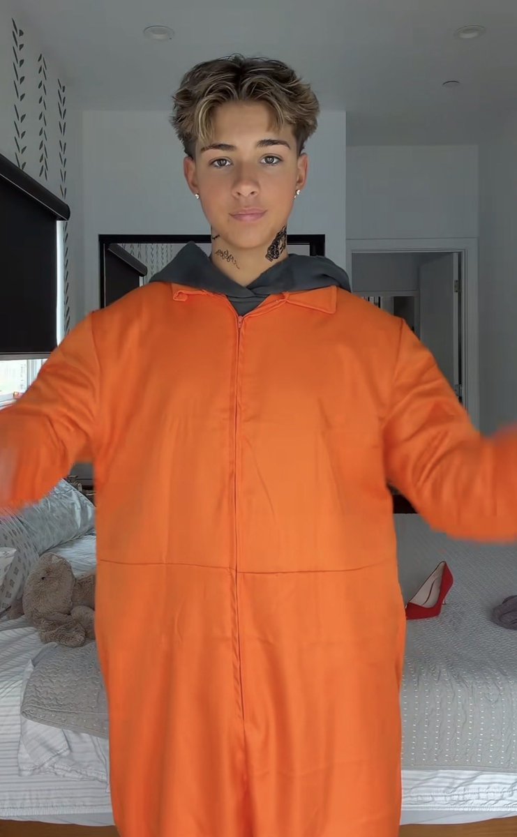 Stefania Fredes tweet media