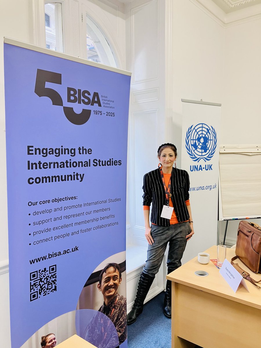 NitashaKaul's tweet image. And back in London, chairing “The erosion of domestic &amp;amp; international boundaries in #technology governance”, contributing to imp. discussions on #AI #governance #democracy &amp;amp; #strategy at fantastic policy roundtable organised by @MYBISA at Whitehall Court. Thank you @JulietDryden