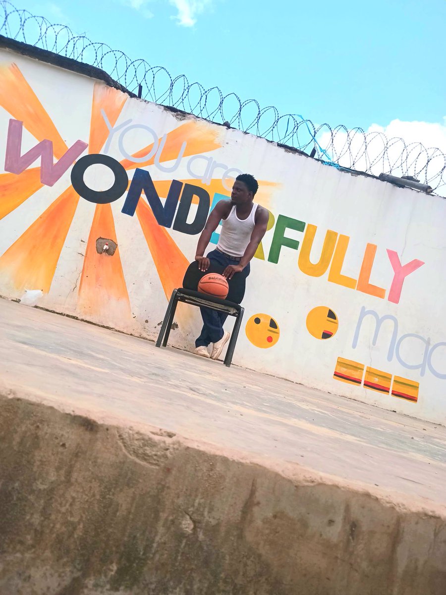 Akinyemi_mayana's tweet image. Unaware Gangshit wey dope
#model #modelling made all shots with Samsung galaxy Ao5 @SamsungMobile @samsungmobileng