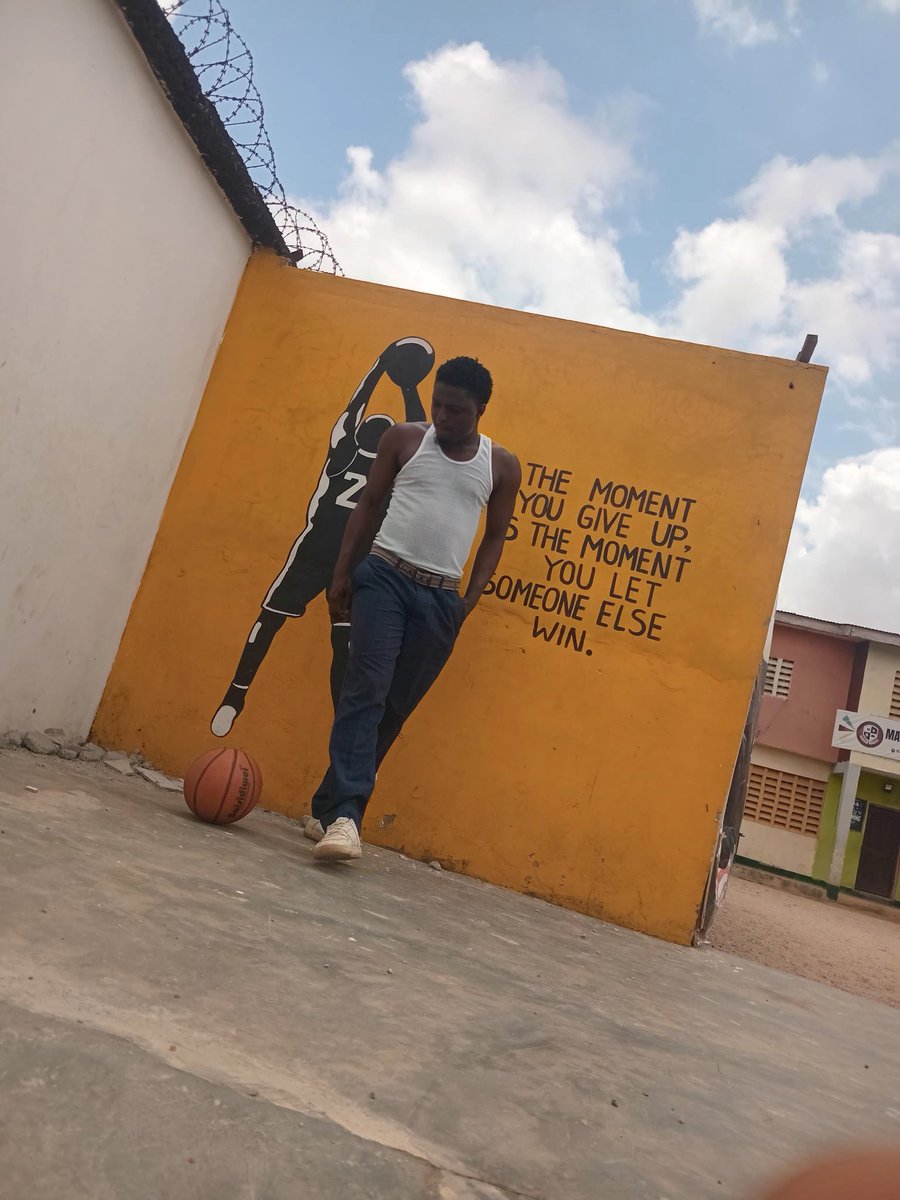 Akinyemi_mayana's tweet image. Unaware Gangshit wey dope
#model #modelling made all shots with Samsung galaxy Ao5 @SamsungMobile @samsungmobileng