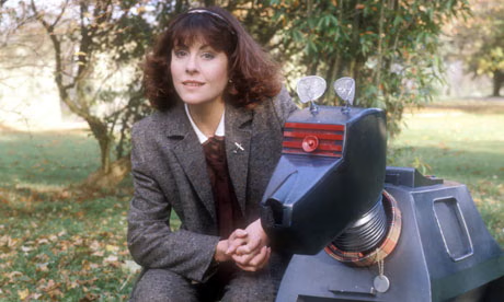 WhovianLife's tweet image. Remembering Elisabeth Sladen, who sadly passed away on this day in 2011. always and forever Our Sarah Jane ❤️❤️ #DoctorWho #SJA