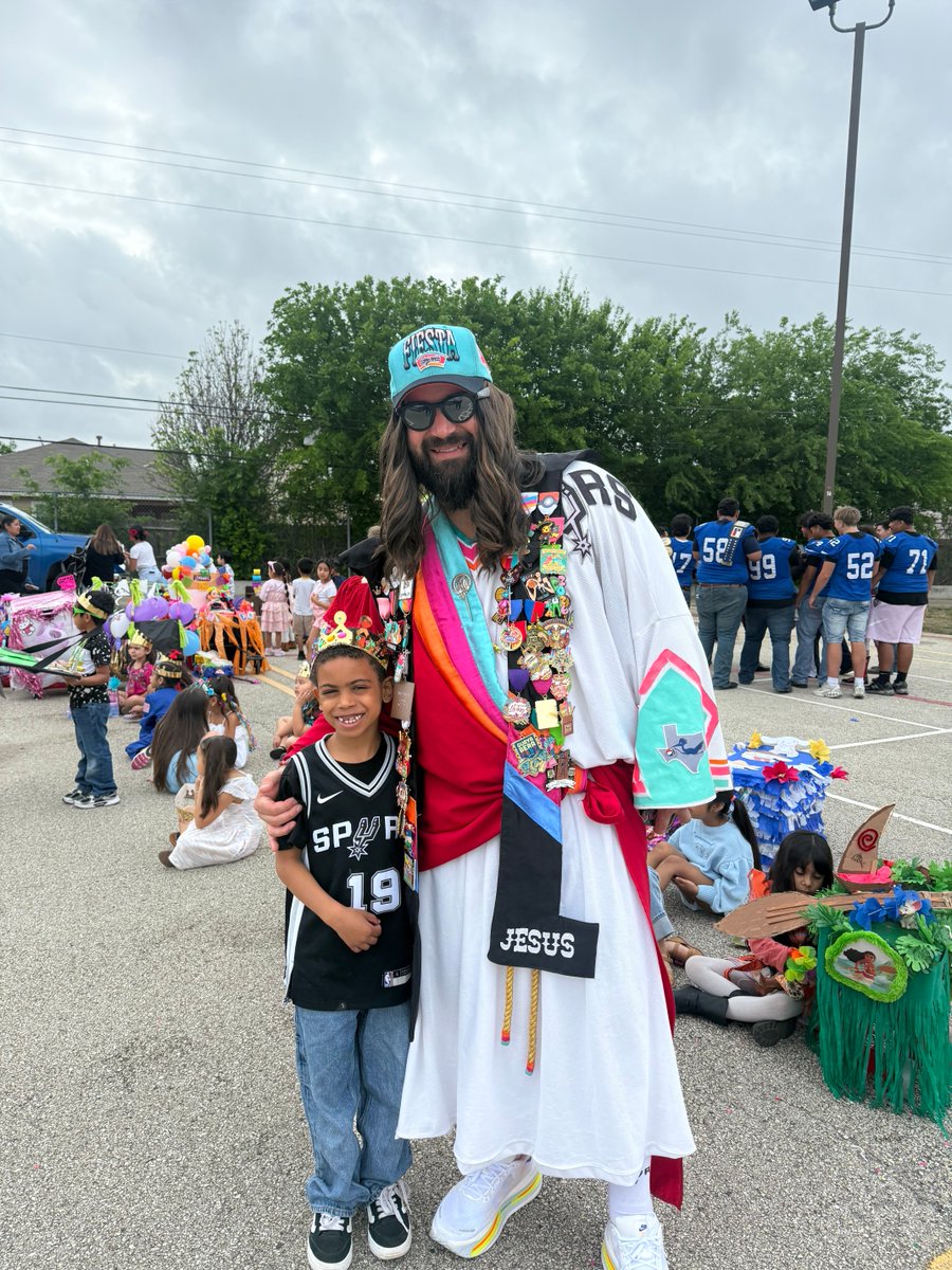 News4SA's tweet image. We are SO READY for Spurs playoffs - are you? Game one, Sunday night at 8 p.m. against the Trailblazers. #raceforseis #goSpursgo
Send us your Spurs spirit photos HERE: news4sanantonio.com/chimein