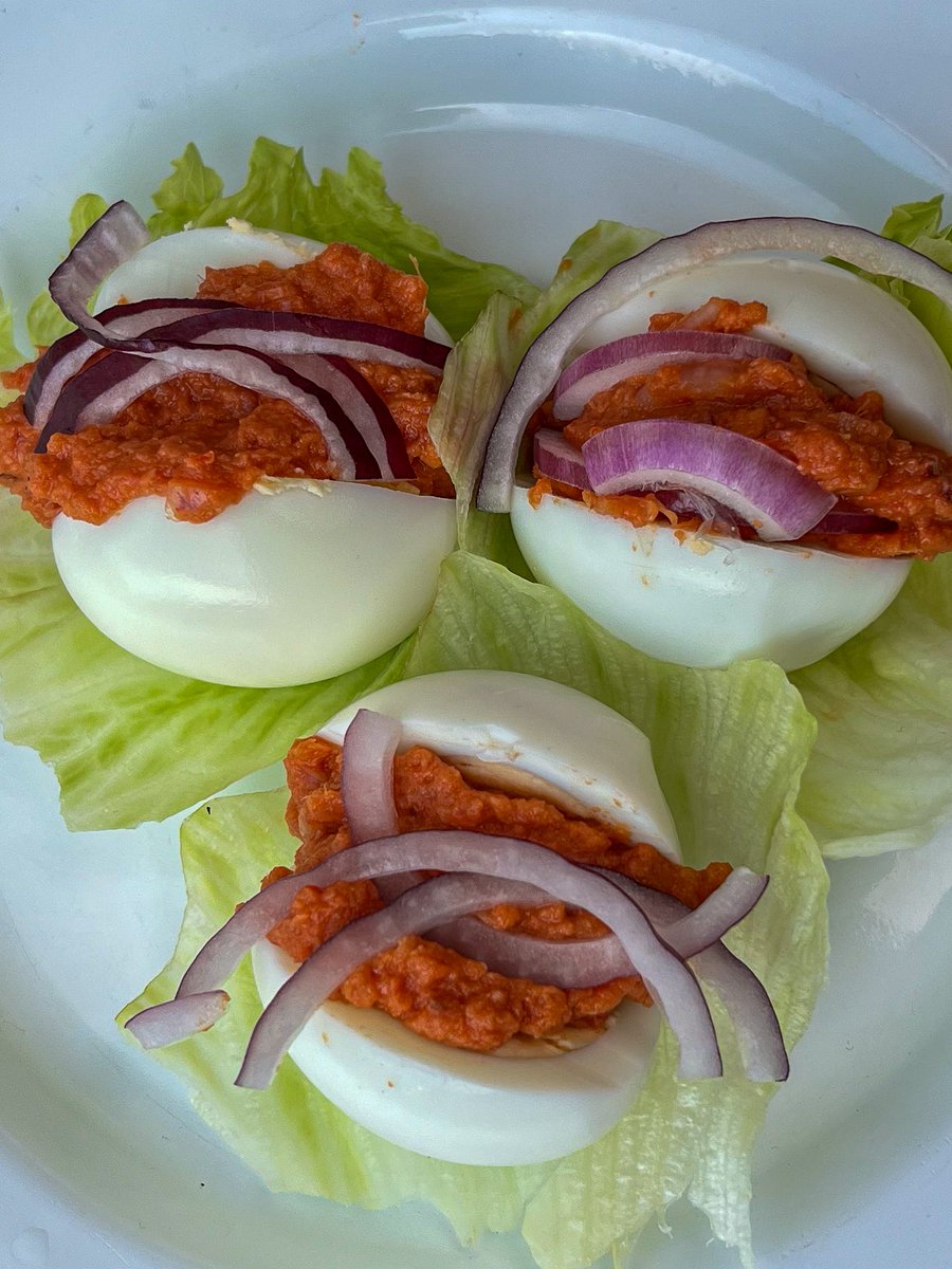 nikoifirewall's tweet image. When the God said "flee every appearance of evil" and "flee temptation", He forgot to mention kosua ne meko. 

#GhanaDelicay #RedDevils #Alukyi #IbrahimMahama #NoMoreJollof #GhanaFood #Chodians #PorialsPitch