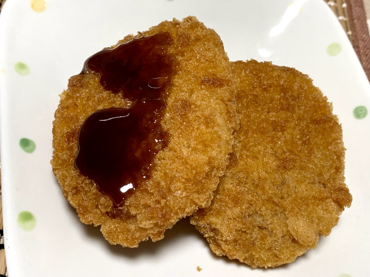 ＠もつ tweet media