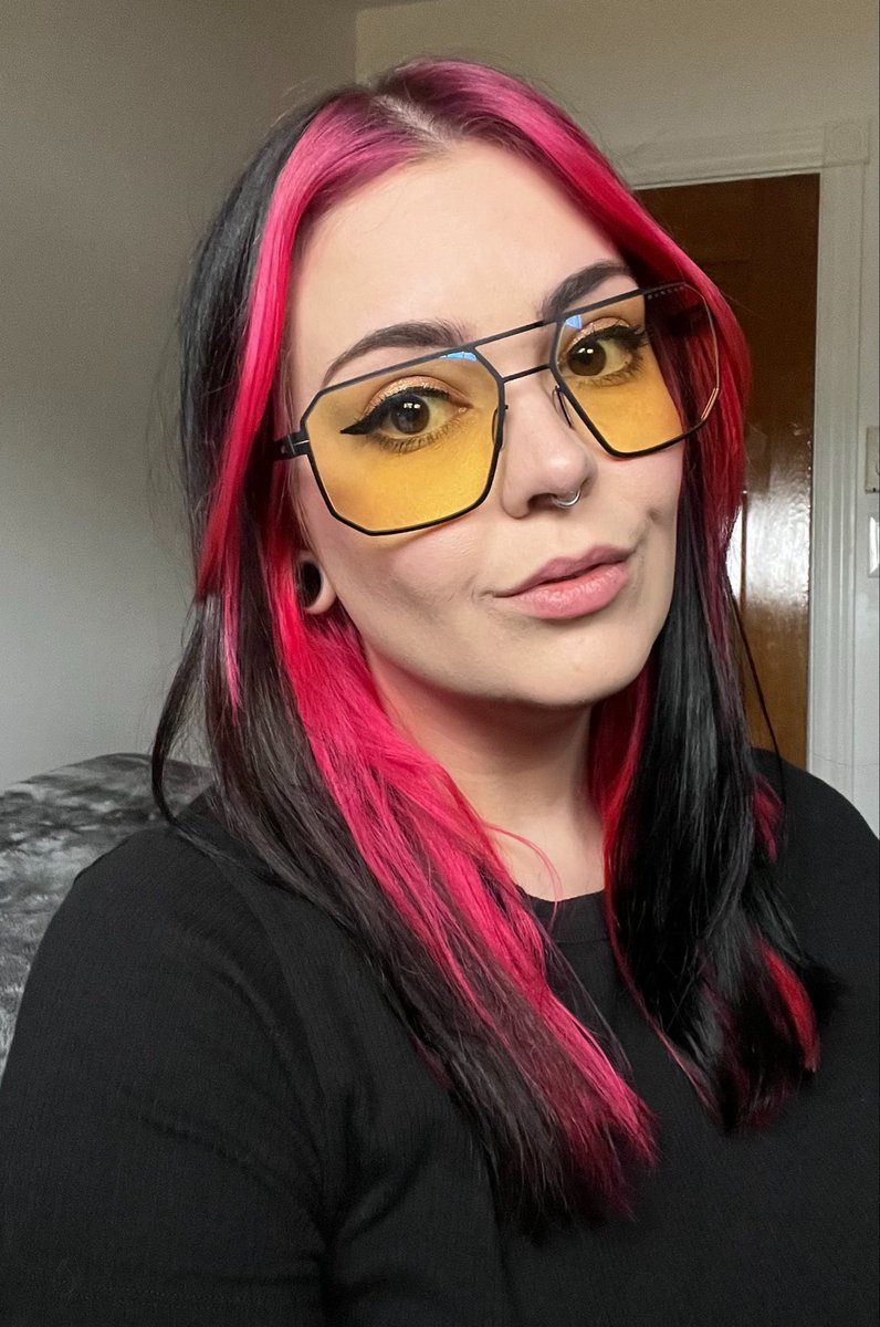 I’m slowly approaching 2k followers 🥹🖤
There’s been a bunch of new faces lately so here’s a little bit about me:

☁︎ 32.
☁︎ She/her.
☁︎ Canadian.
☁︎ Elder emo.
☁︎ Plays a lot of Dead by Daylight &amp; Overwatch.
☁︎ I stream on Twitch.
☁︎ Tattoos.
☁︎ The Story So