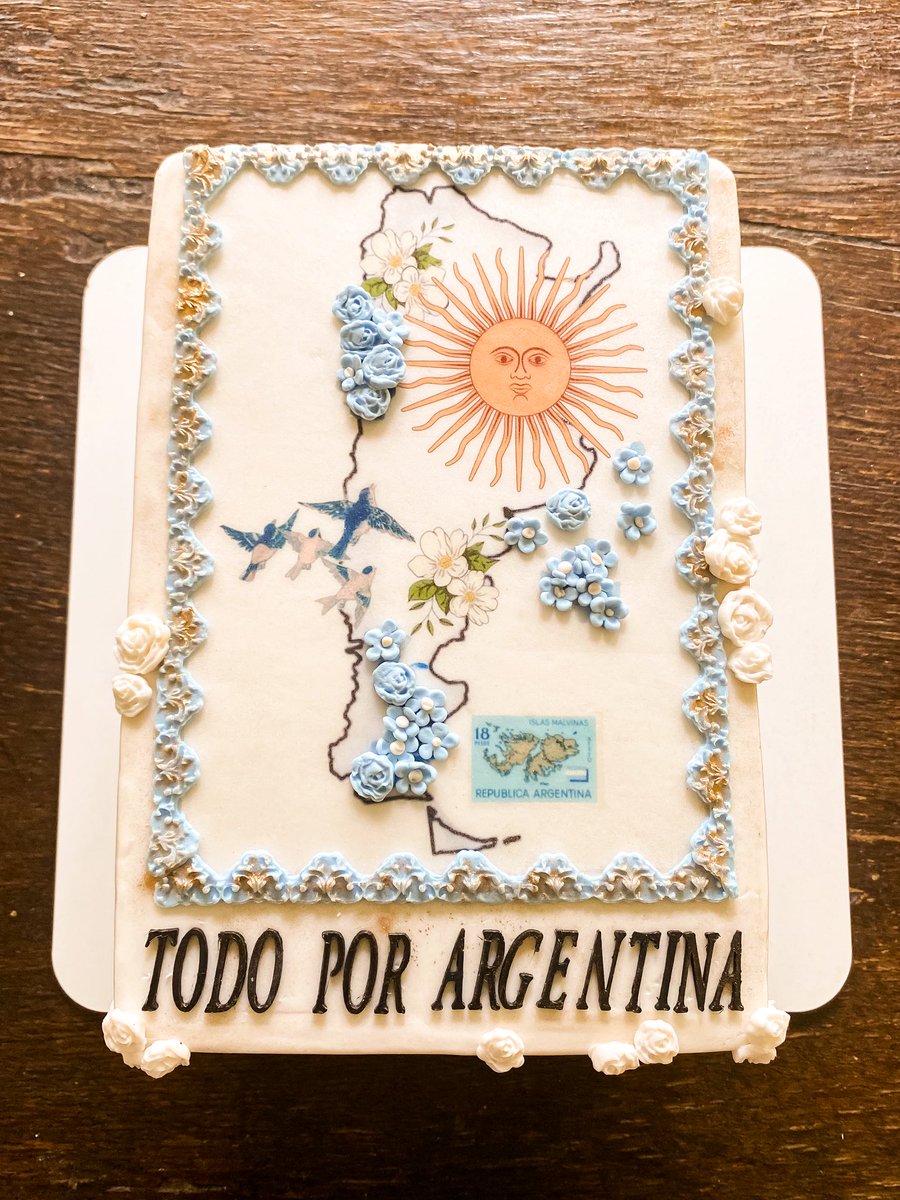 Coca Taylor tweet media