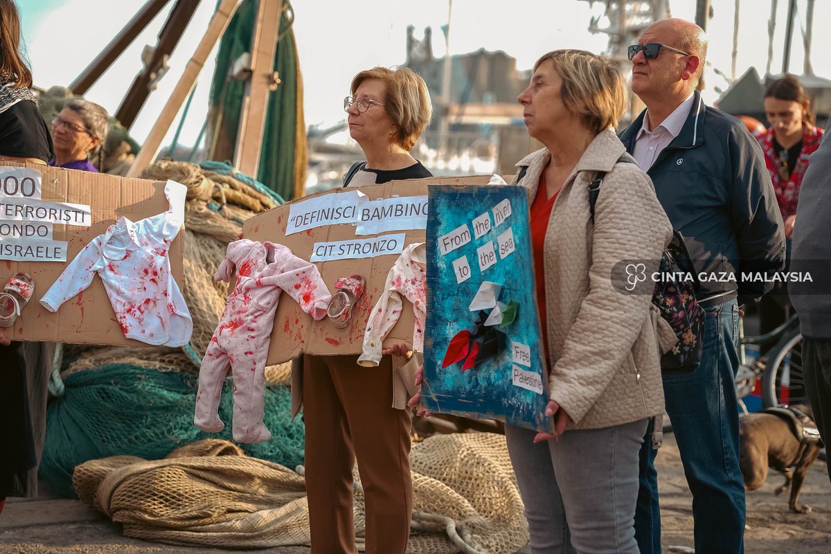 cintagaza_my's tweet photo. Solidariti Palestin dari Catania, Itali. Peserta-peserta GSF 2.0 turut serta dalam solidariti kali ini.

Gambar penuh di  https://t.co/XTEXNEQOmP https://t.co/wbOnl3SAQn