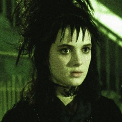 TheCinesthetic's tweet image. Winona Ryder in Beetlejuice (1988)
