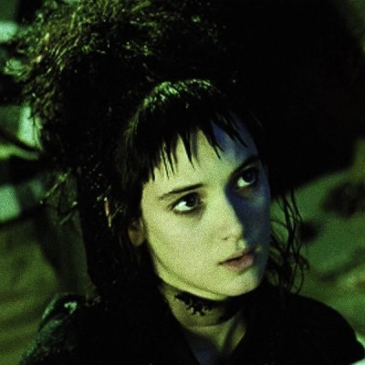 TheCinesthetic's tweet image. Winona Ryder in Beetlejuice (1988)