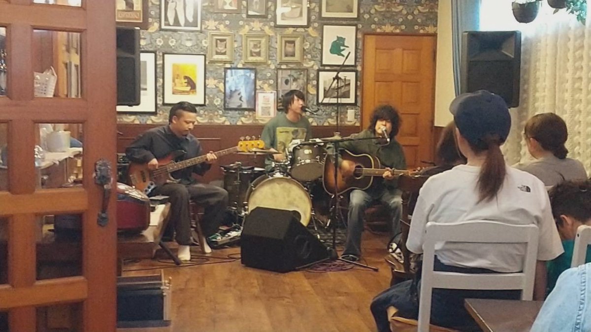 昨日は皆野町レストラン「ガッティ」
カルナロッタ アコースティックライブへ
お越しくださりありがとうございました

とても良い日になり、大成功でした🔥

cocoa
aiomotto
ストロベリー
Lucky Happy
雨
糸(カバー)
ゆうやけ
Emily
幸せな日
126
ドンレフガール