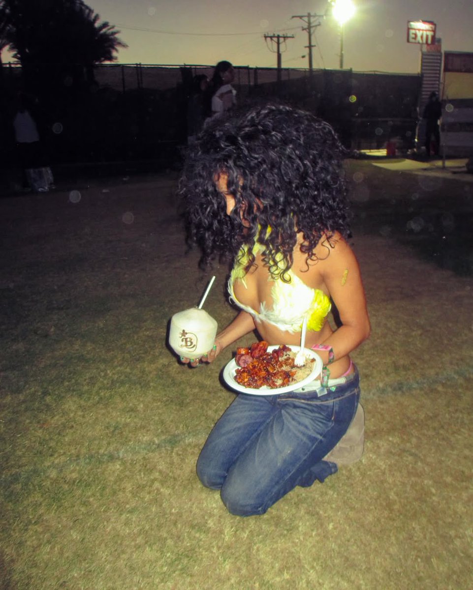 OLAMIDE 🌸💖 tweet media