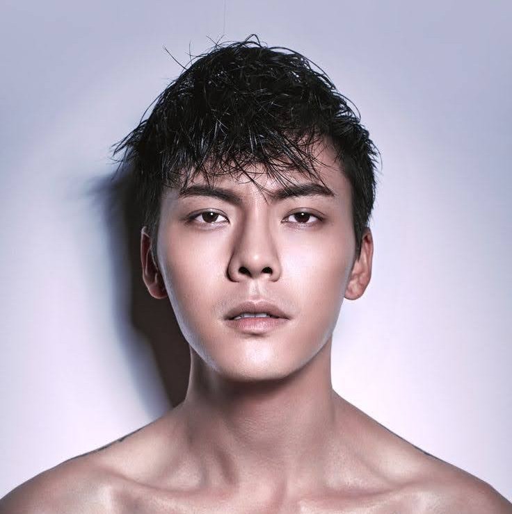 #免許更新用の上出来すぎる写真

　色っぽ過ぎる💕