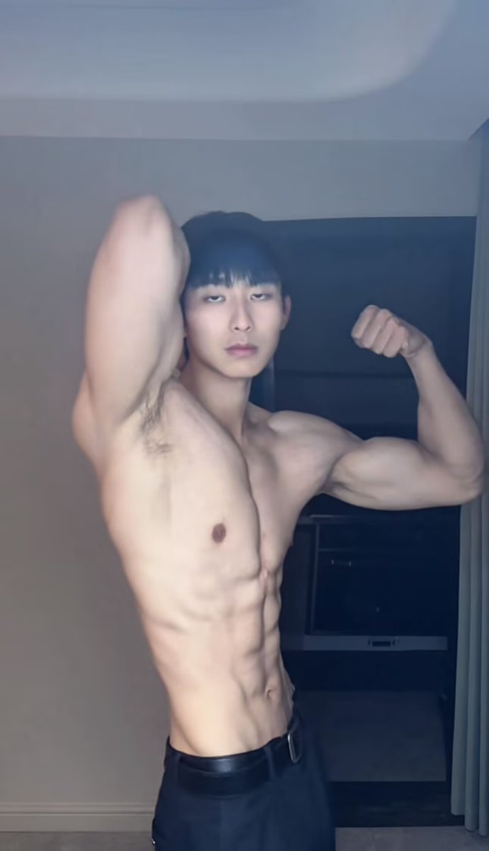 同嘉男模连锁 tweet media