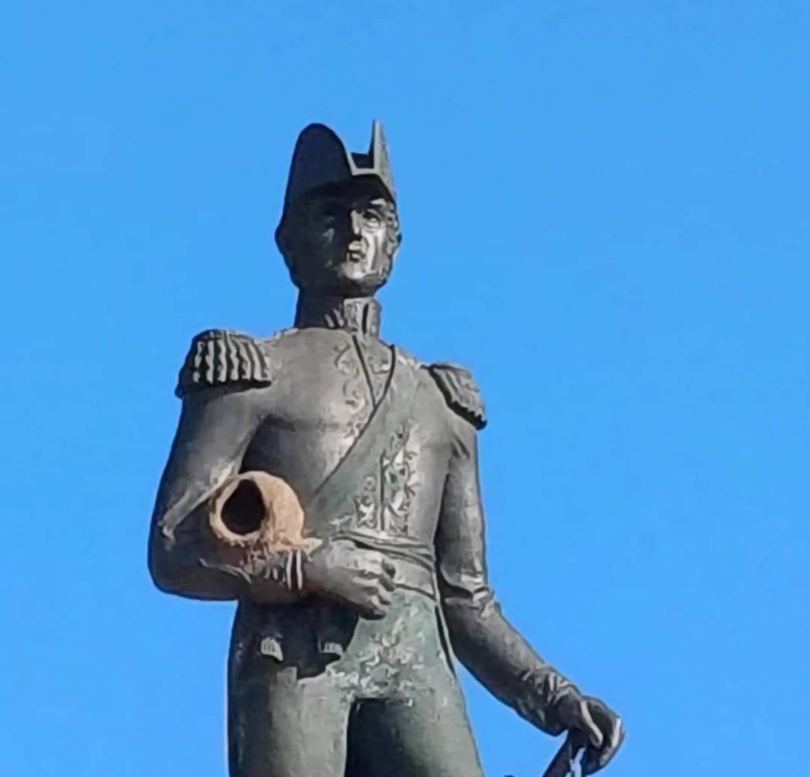 “Ay no es serio que nuestro animal nacional sea un hornero”

El hornero: aguante San Martín y viva la Patria