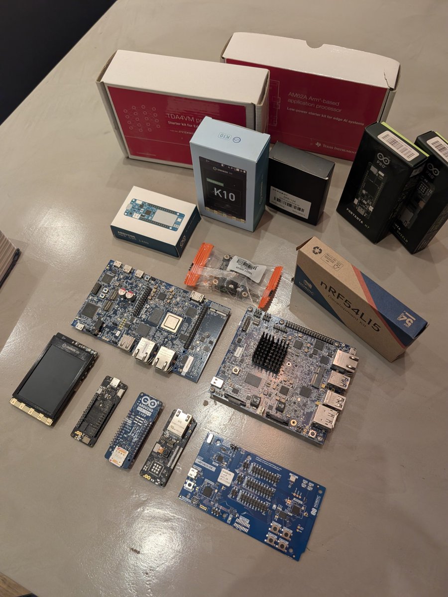 Liquido algunas placas para IA usadas en prototipos y reviews. Texas ...