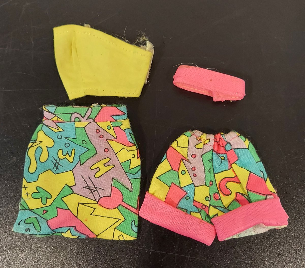 AngelaRienerth's tweet image. !!!30% off!!! Lucky Doll Yellow Pink 4 Pc Set, Vendor #629, available at Blue Crow Antique Mall, Painter, Va. @bluecrowantiques #luckydoll #clothes #top #skirt #shorts #pink #green #yellow #vintage #collectible #collector #collection #collectorsarewatching