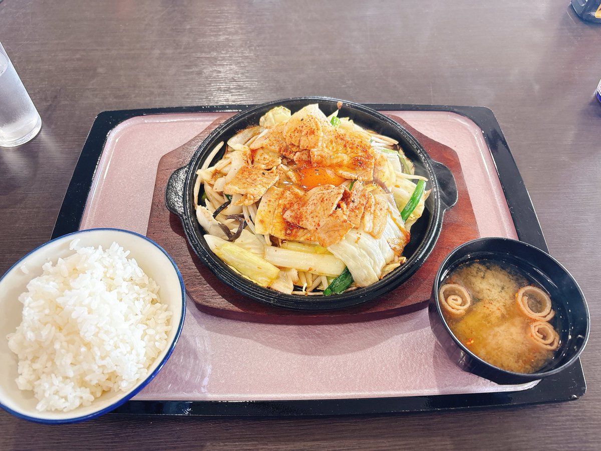 #断酒1534日目
☀️の日曜🚗今日から車修理出して代車だ😭昨日の🏌️‍♂️からまた反省点が見つかり悔しくて練習行こうと思うが首が痛い!ドライバー真っ直ぐならんかなぁ😅昨日は全員ノンアルで回った!それだけ真剣なんだと思った!今日は💈も行って明日マッサージも行ってリフレッシュしよう😁#Twitter断酒部