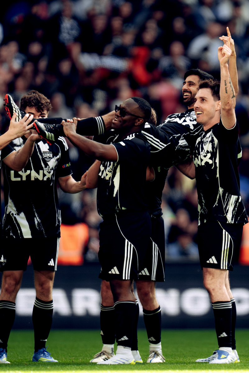 Vikkstar ★ tweet media