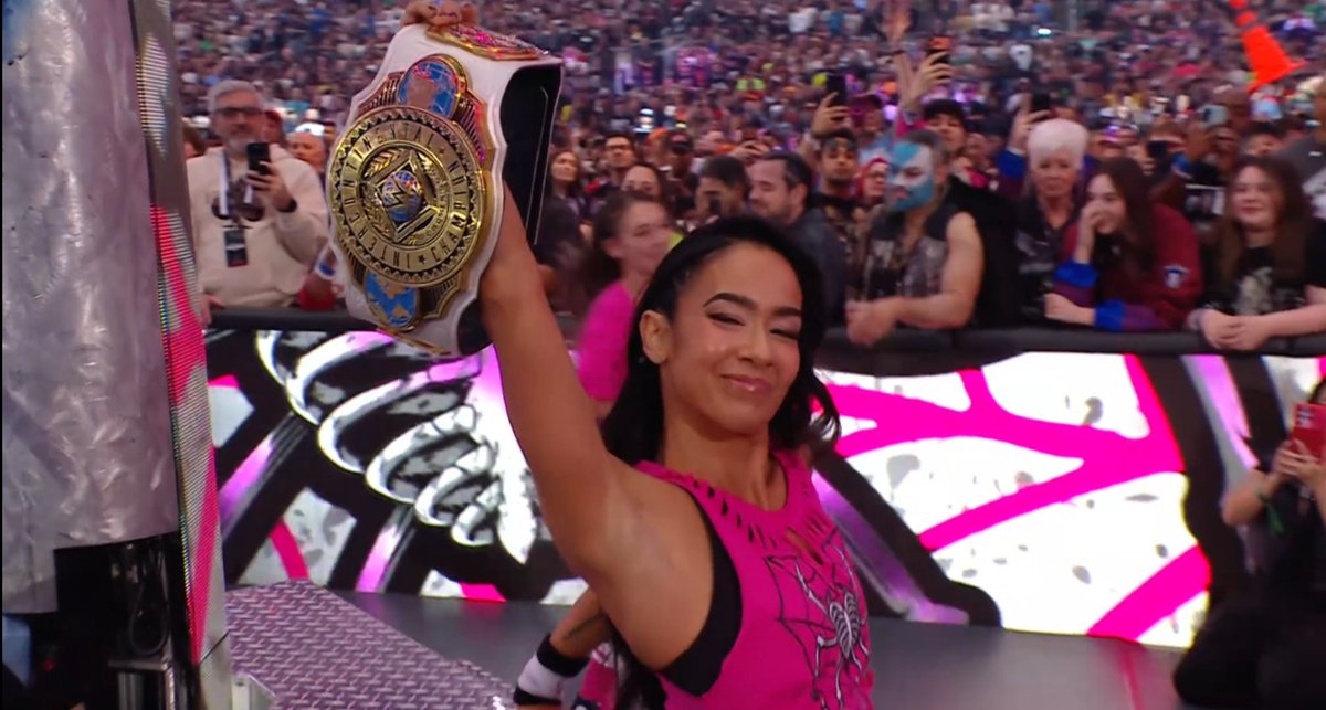 First WrestleMania match for AJ Lee in over a decade. Surreal.
#WrestleMania #WrestleMania42 #ManiaWithSK