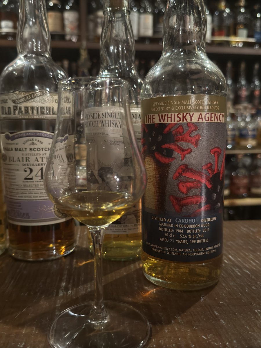 やまん tweet media