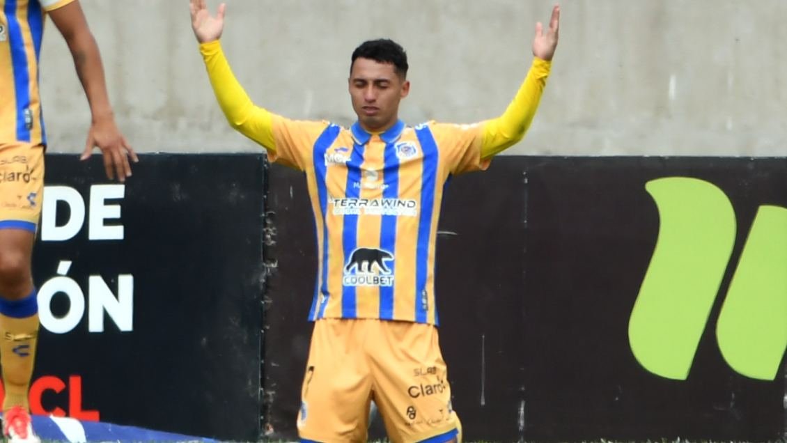 🛡️ JOAQUÍN MOYA vs UDECHILE🔵🟡
Minutos: 90' 🕒
Despejes en la línea de gol: 1 🧤
Recuperaciones: 9 🦾
Duelos en el suelo: ¡¡7 de 8 ganados (88%)!! ⚔️
Efectividad campo propio: 100% (8/8) 🎯
Efectividad campo rival: 69% (9/13) 🔥
Pases precisos: 17/21 (81%) 🎯
#JoaquinMoya