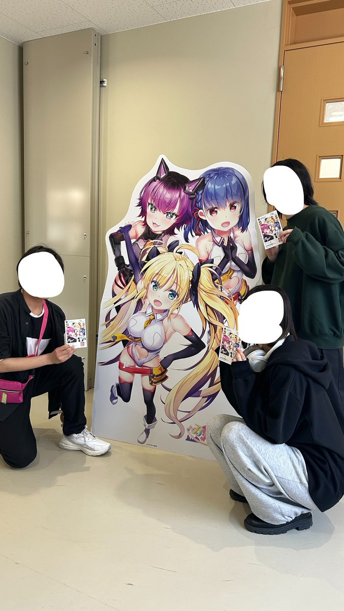 GANDAI_sns's tweet photo. メンバーみんなで呼び込みしてきます！
講義室にきても対応できるメンバーがいるのでぜひ気軽に遊びに来てくださいね🎶

場所→学生センターC棟2階

#春から岩大 #岩大SNS研 #ミヤクラ #ミヤクラU https://t.co/mvi6HSK3VE