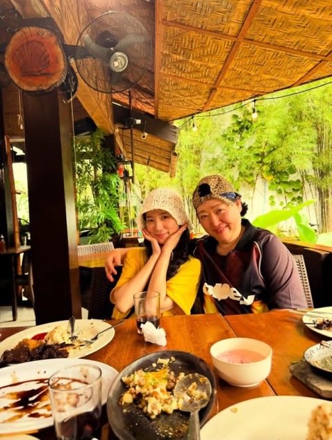 shyshy_za's tweet image. Aigooo aigoooo neomu kiyowo 🫶🏻✨

#KimHyeYoon #김혜윤 💛