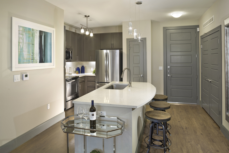 LiveAtBiltmore's tweet photo. 🍽️ Imagine hosting dinner in your new dining space at District at Biltmore Apartments. Schedule a Tour TODAY.
#HomeInspiration #ApartmentGoals #SPGCommunity
https://t.co/fj5SD724k2 https://t.co/2F0wcmfKey