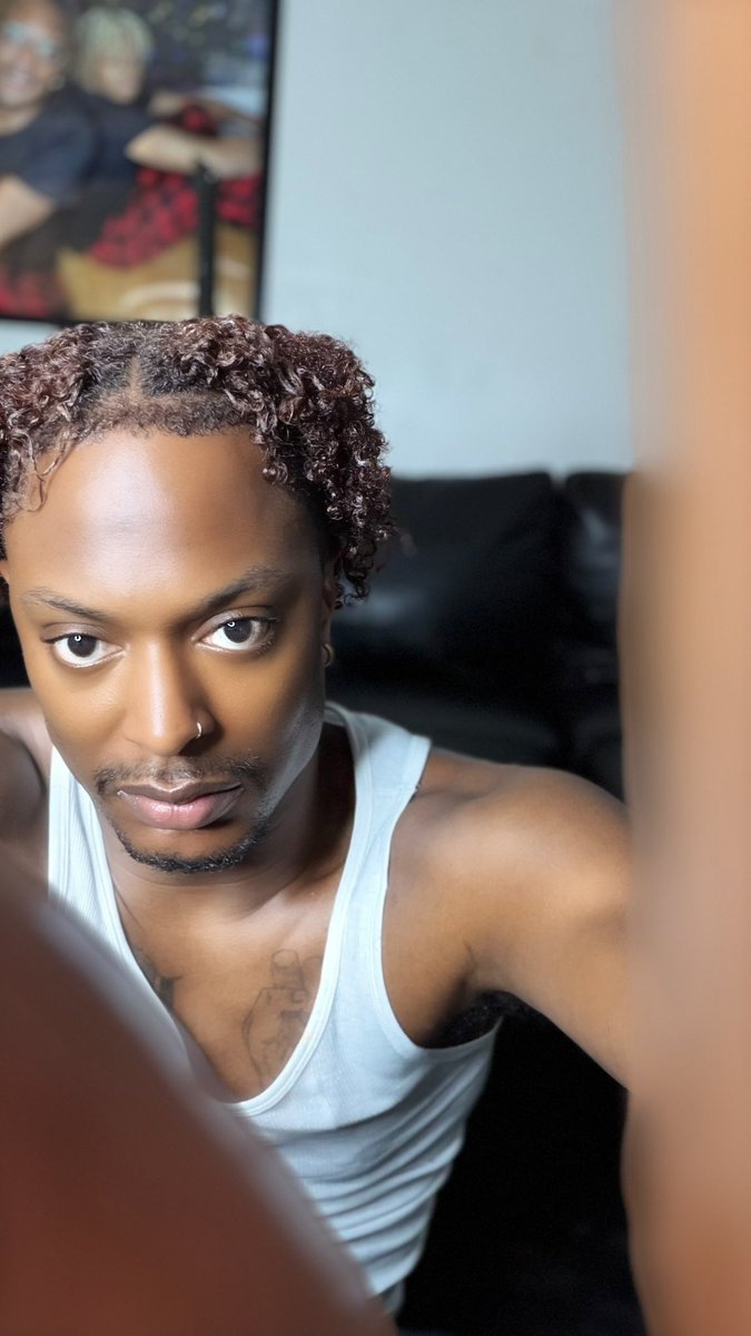 itsdwightthomas's tweet photo. Hair update ➰➰ https://t.co/PHWqCTztgo