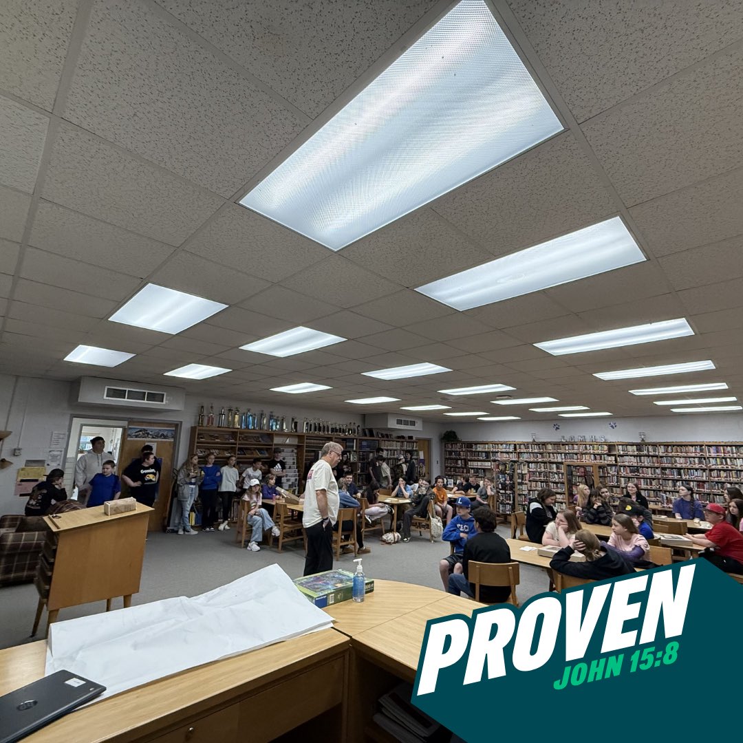 CKYEastFCA's tweet image. Thursday mornings the middle school #fcahuddle at Lee County Middle High meets and has been growing each week! #fcaproven #ckyeastfca #fca