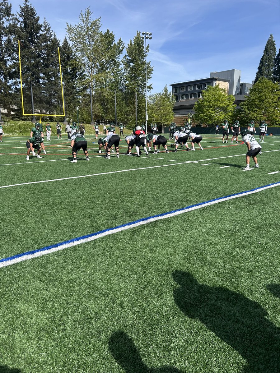 Levi___Pacheco's tweet photo. Thank you @coachKastens and @coachbradycrane for the amazing visit!!!
@JordanJ_ 
@skylergosson 
@AndrewNemec 
@BrandonHuffman 
@JoePanther3 https://t.co/hiQQXDOeyZ