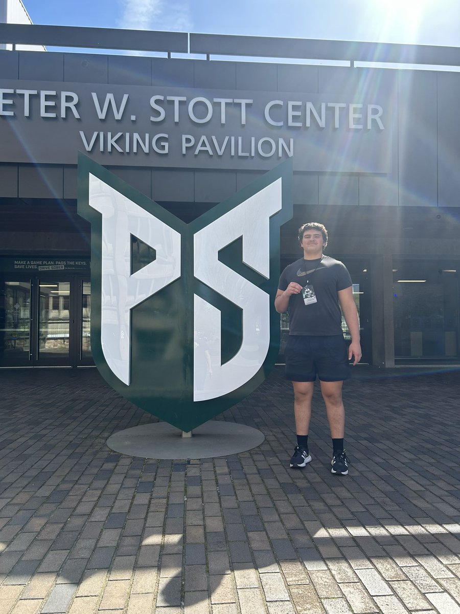 Levi___Pacheco's tweet photo. Thank you @coachKastens and @coachbradycrane for the amazing visit!!!
@JordanJ_ 
@skylergosson 
@AndrewNemec 
@BrandonHuffman 
@JoePanther3 https://t.co/hiQQXDOeyZ