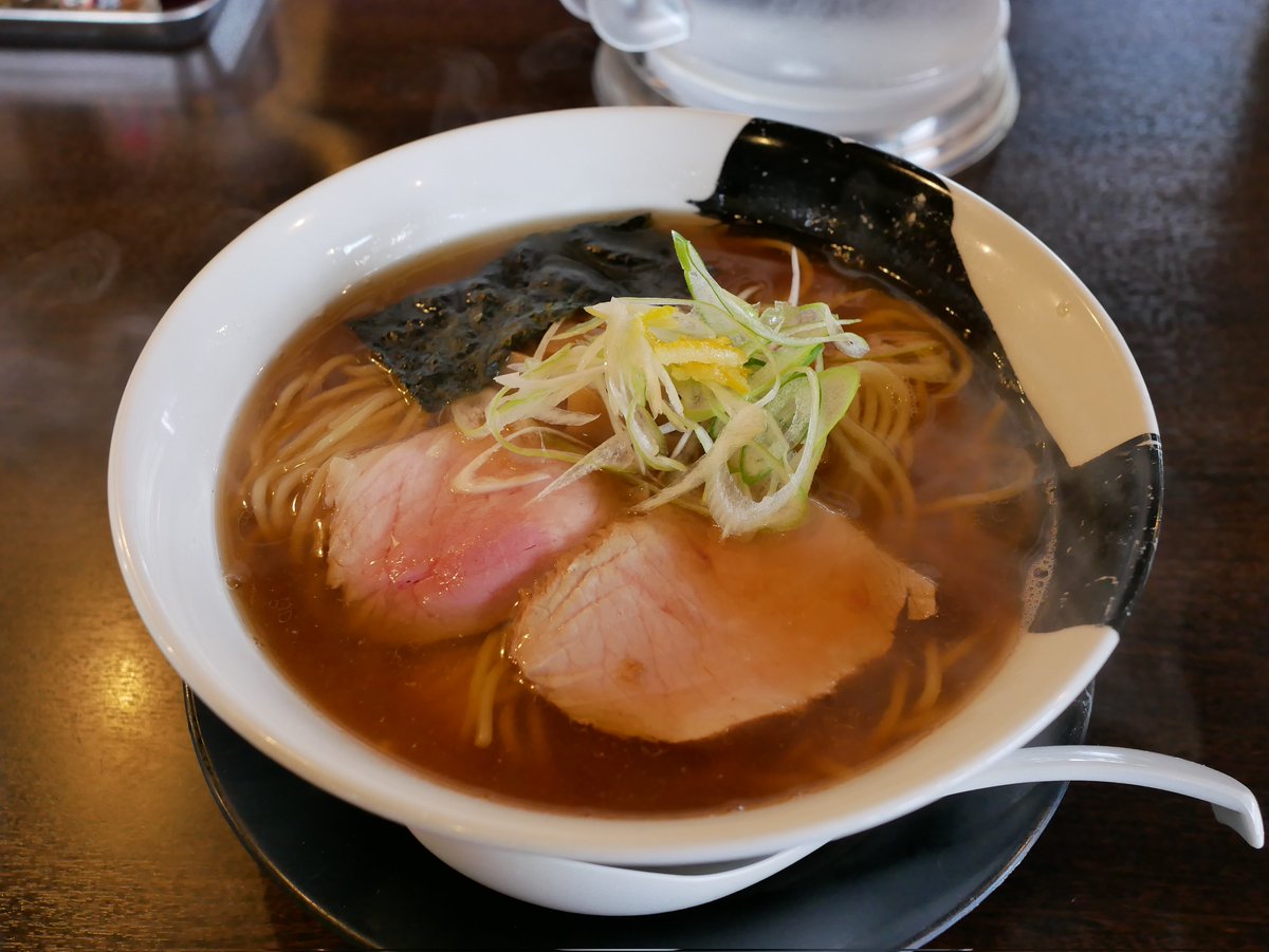 びでおん tweet media