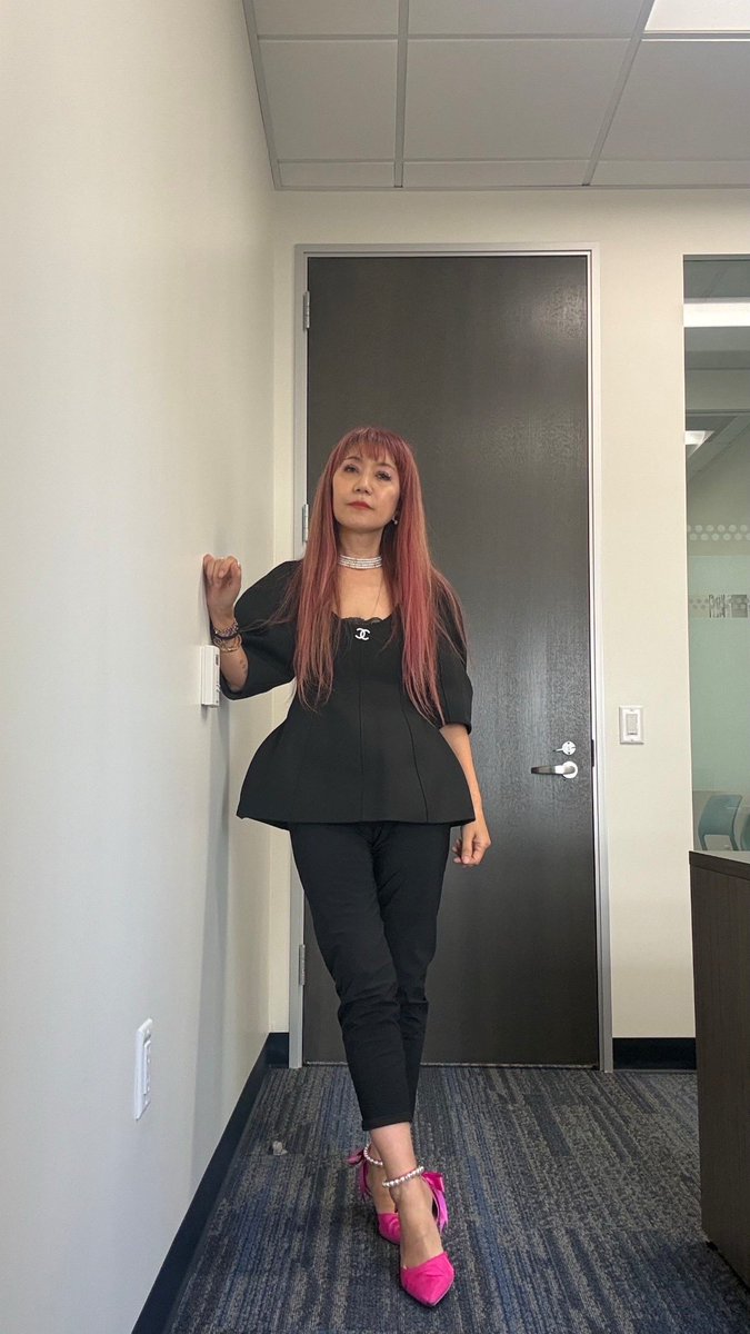 KukanaAna's tweet image. Black is a simplelegant style all year round!

Follow my LTK @fashionbykukana on the @shop.LTK app to view this post and get my exclusive app-only content!

#liketkit #LTKSaleAlert #LTKootd
@shop.ltk
liketk.it/67RSX