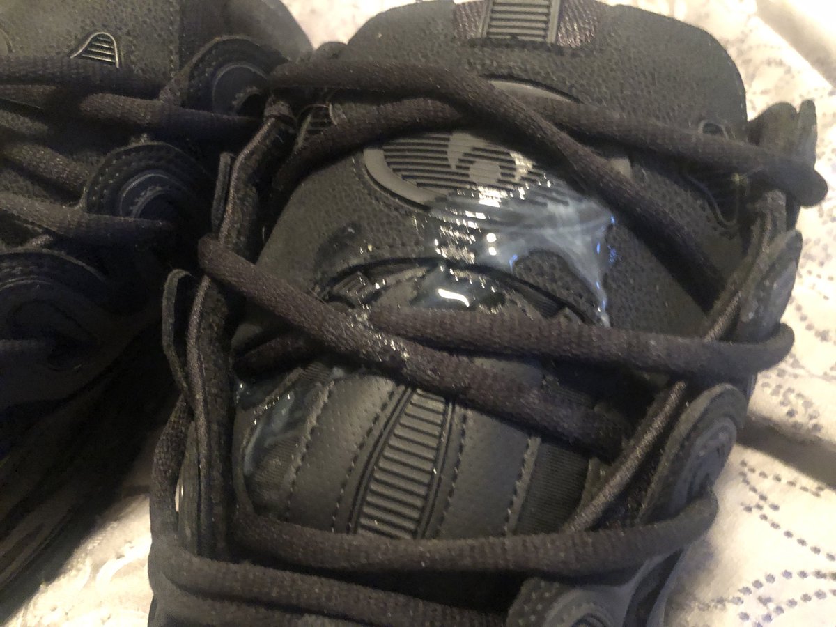 MXSNEAKER tweet media