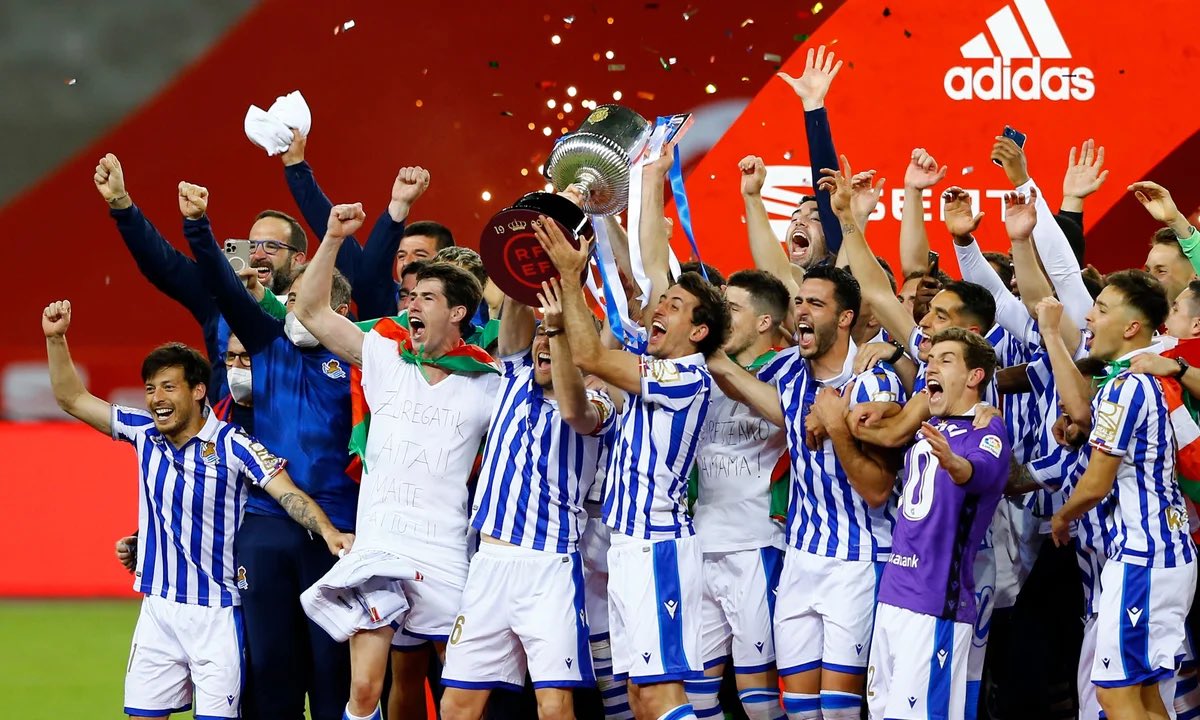 #Deportes | En España, la Real Sociedad se corona campeón de la #CopaDelRey tras vencer al Atlético de Madrid.