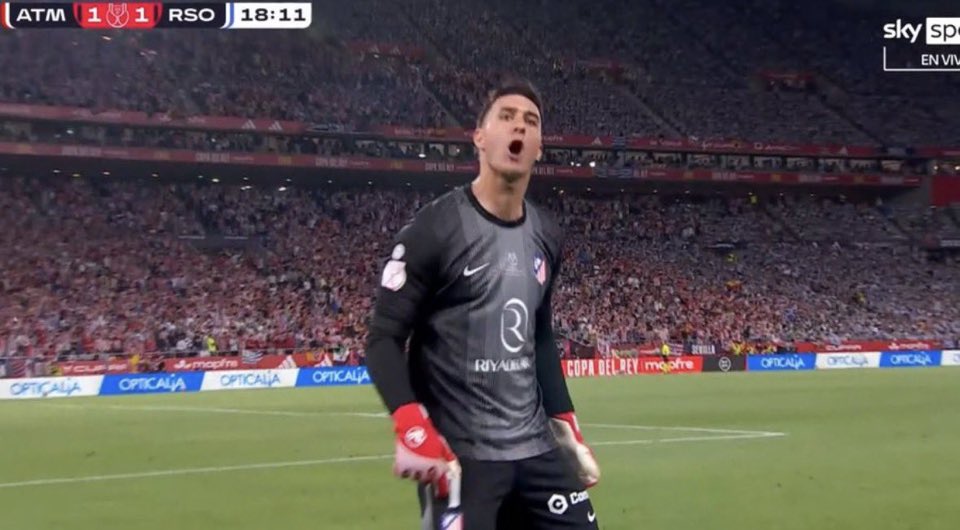 مسوي فرحان بالتعادل 

اخرتها تسبب في بلنتي وخسر الكاس