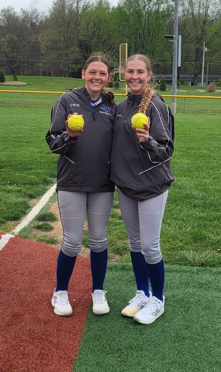 AWHS Softball tweet media