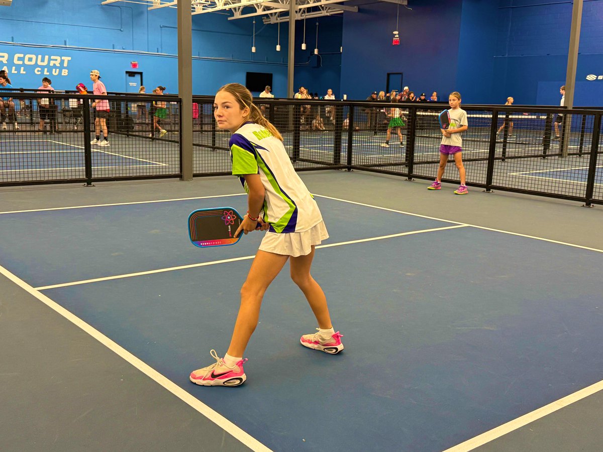 wdlyon's tweet image. 3 sisters, 2 divisions, 3 Gold Medals ... not a bad Saturday!

#athletes #granddaughters #Pickleball