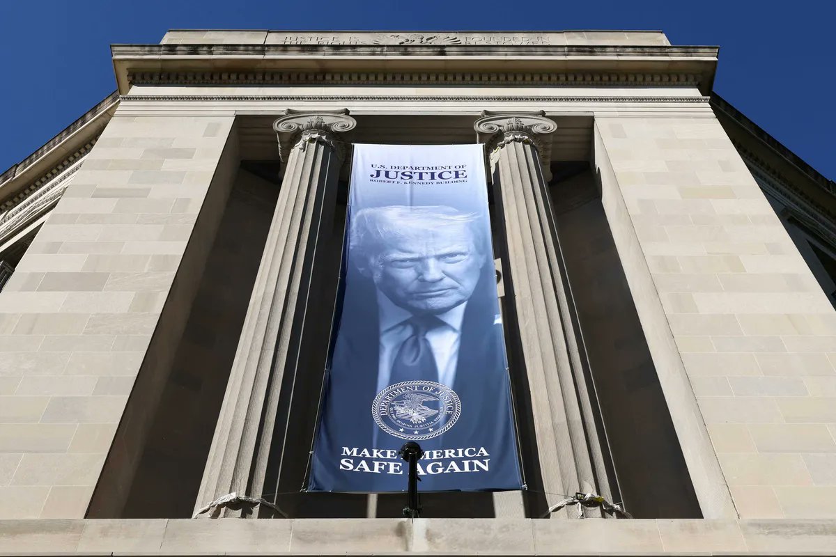 Phillip Davis tweet media