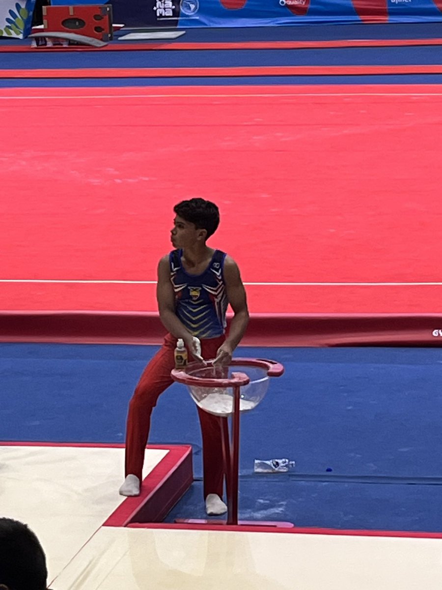 PachiComunicar's tweet photo. Gimnasia artística  @ivjsjpanama2026 Esteban Cerna obtiene el bronce en salto  masculino para Ecuador 🇪🇨 en las finales por aparatos. @radioactiva_ec https://t.co/wGi5fPBkPl