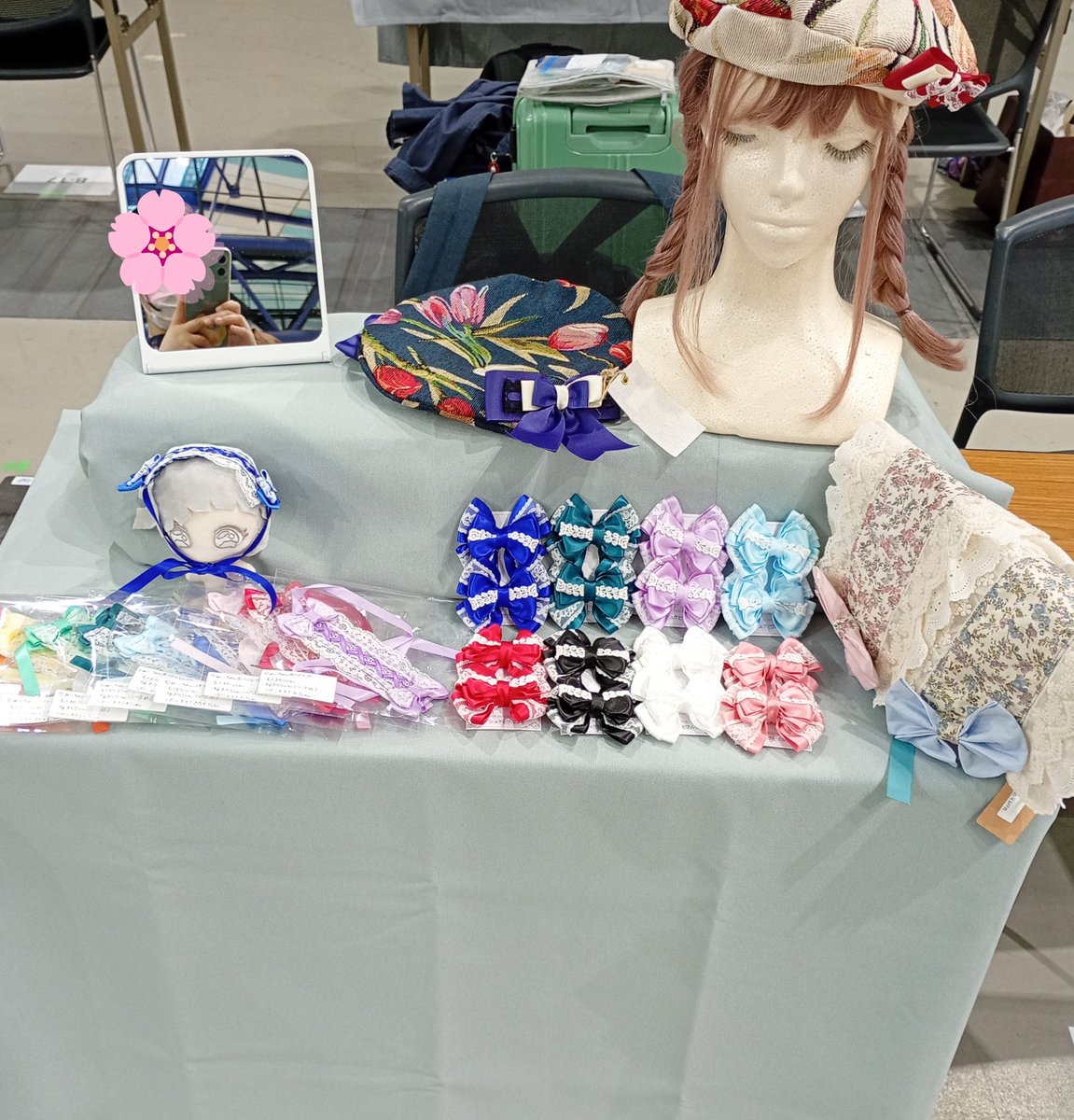 #まるデザ 設営完了しました！

お鏡に合わせていただいたり、ご試着できたりしますので、ぜひお声がけくださいね(❁ᴗ͈ˬᴗ͈)♡

【B-37】
【決済方法:現金のみ】